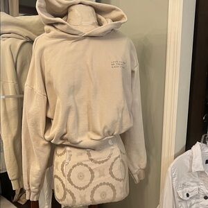 Unbranded Women's Cream Hoodie Sweatshirt